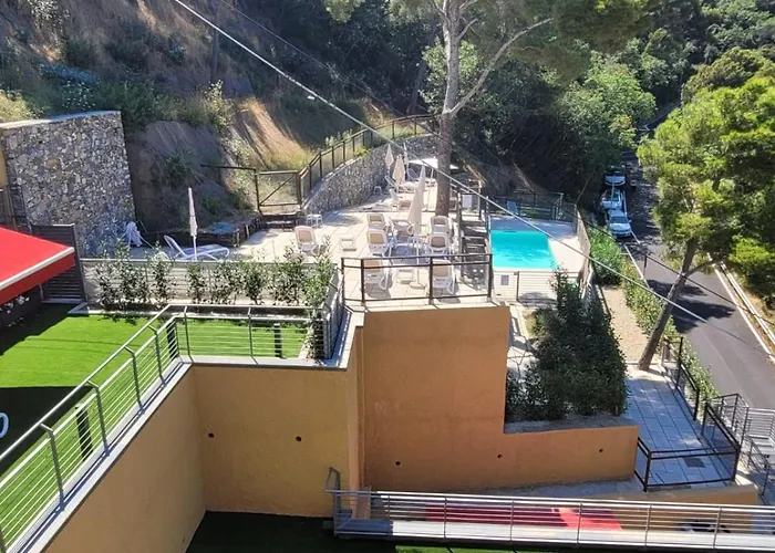 Luxury Blue Paradise *