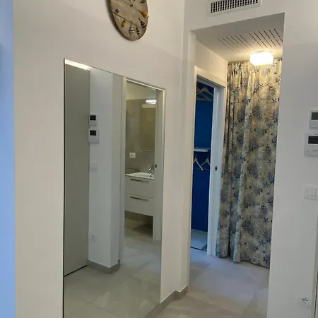 Luxury Blue Paradise אלסיו