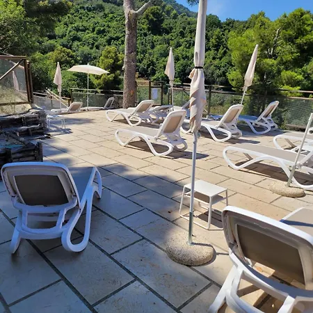 Luxury Blue Paradise Apartment *